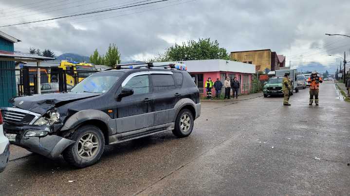 Un lesionado deja accidente en transitada esquina de Puerto Aysén