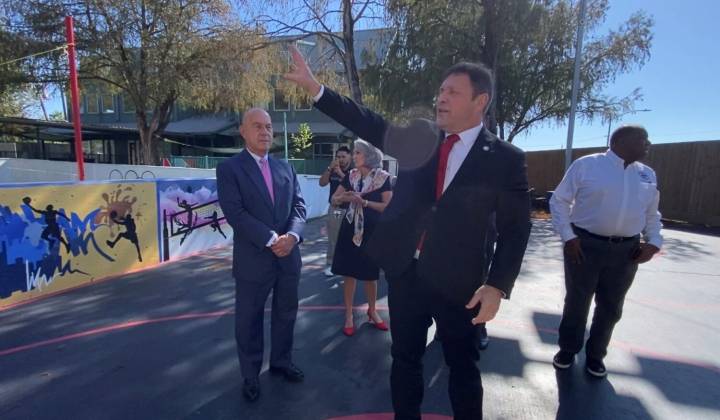 Whitmire quells concerns about $16 million Houston homeless resource hub during walkthrough