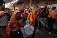 Bombardeo israelí en Gaza mata a 11 miembros de familia desplazada