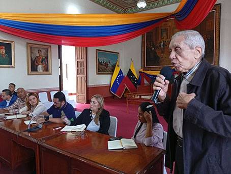 CLET Impulsa desarrollo económico con sector empresarial y emprendedor