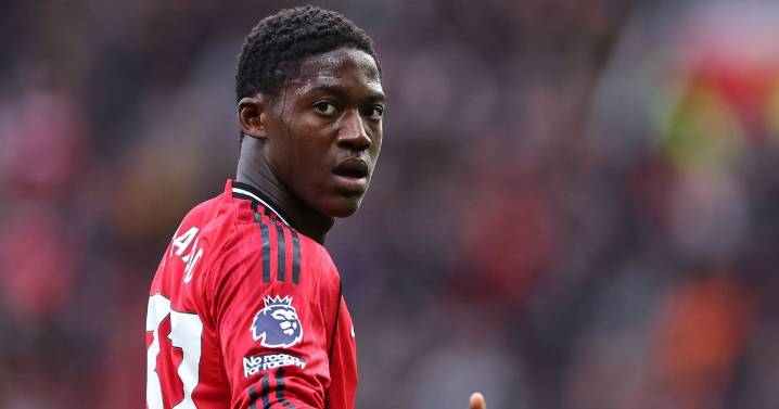 What's happening with Kobbie Mainoo at Man United after shock offer and private behaviour emerge