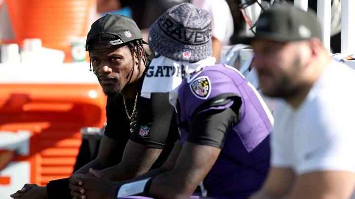 Lamar Jackson, Roquan Smith among Ravens out of practice Wednesday