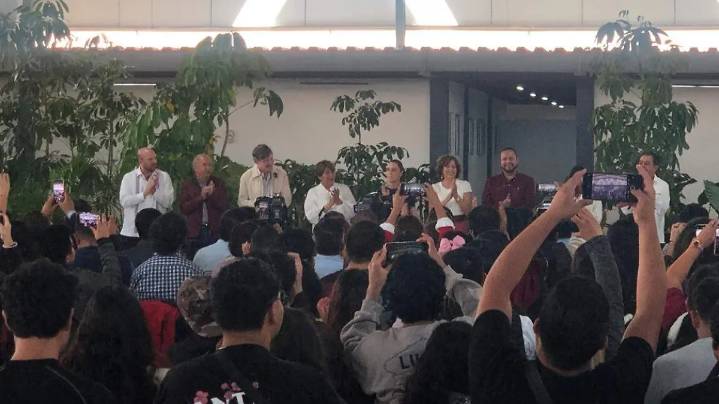 ‘Faltan más de 600 mil espacios universitarios en el país’: Claudia Sheinbaum