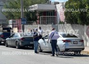 Desesperación al volante: Choque entre vehículos en Monclova por falta de respeto a fila