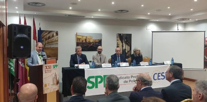 El mayor sindicato de mandos policiales apuesta por la continuidad al elegir su nuevo presidente