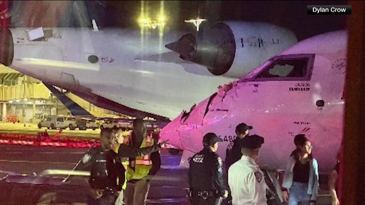 2 Delta planes collide at LaGuardia Airport in NYC