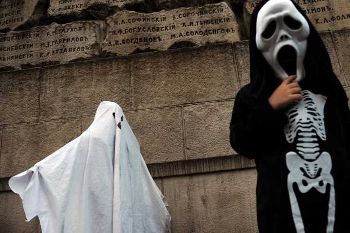 What Are the Origins of the Word ‘Ghost’?