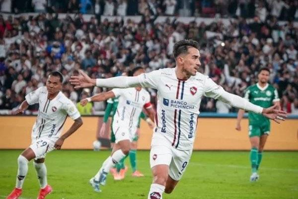 Los memes de Palmeiras tras la goleada histórica que le propinó Liga en la altura de Quito