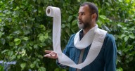 Cardboard loo rolls should be placed in UK gardens in October
