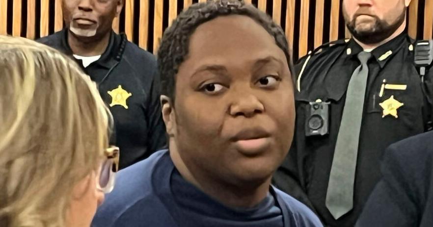 Cleveland woman sentenced to life in prison for fatally stabbing 3