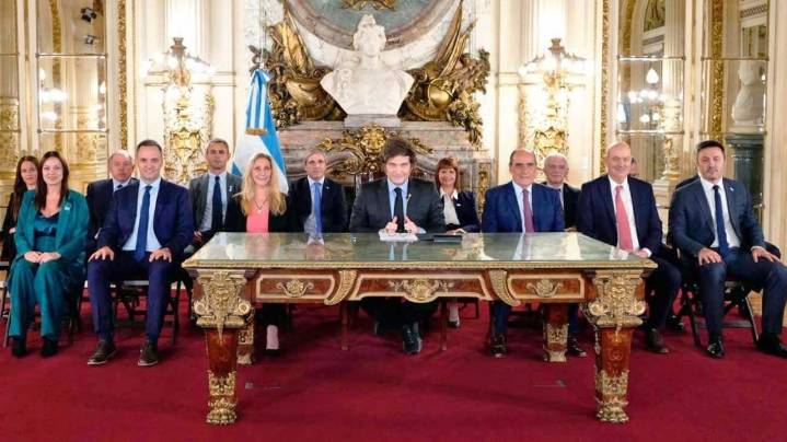 Rodríguez Loredo: “El gobierno se fue quedando sin el combustible de la opinión pública”
