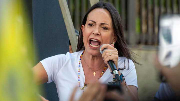 ¡Enloqueció! María Corina Machado dice que Venezolanos deben agradecer a Donald Trump por amenazas de invasión