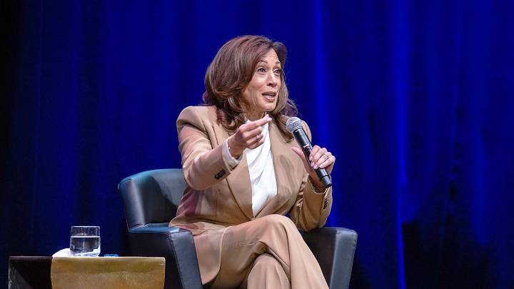 Harris says Trump voters tell her they feel lied to about immigration raids