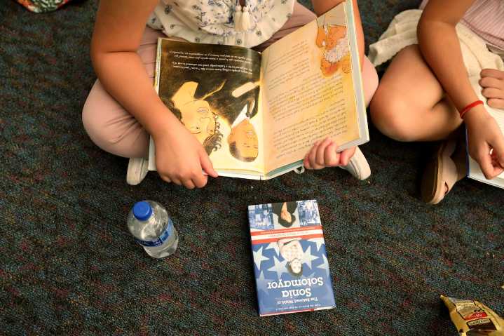 Here are some tips for helping kids who are reluctant readers