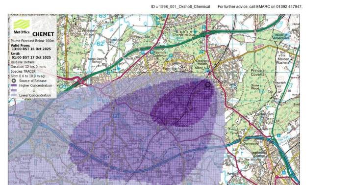 'Stay indoors' warning as dangerous chlorine cloud develops over Surrey