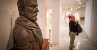 Inaugurada la exposición 'Pablo Iglesias. Ética y Política'