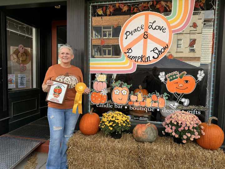Circleville Pumpkin Show Announces Decorated Window Contest Winners