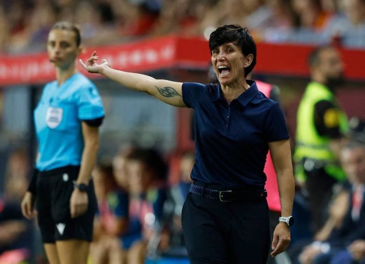 El “debut soñado” de Sonia Bermúdez como seleccionadora: goleada a Suecia, ni una parada de Cata y la vuelta de Mapi y Jenni