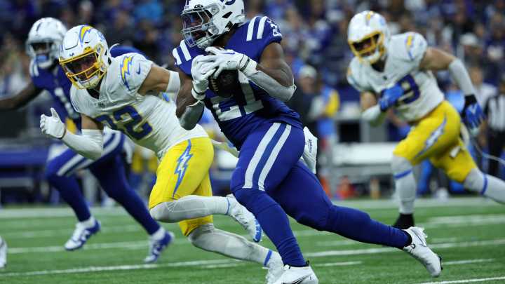 Where to watch Sunday NFL football games today live. NFL Week 7 TV schedule