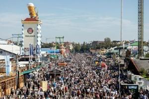 Germany’s Oktoberfest closed by bomb threat