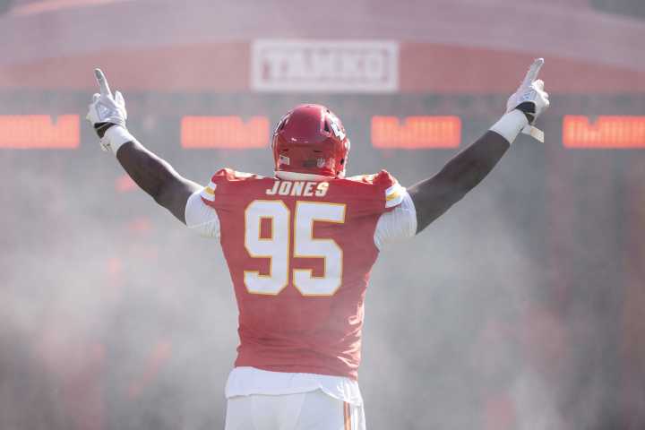 FanDuel Promo Code: Claim $300 Bonus For Chiefs-Jaguars MNF, MLB Playoffs