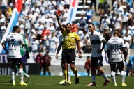 Tribunal de Disciplina confirma drásticas sanciones para Gary Medel y Fernando Zampedri tras el Clásico Universitario