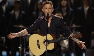 El cantante Alejandro Sanz recibirá el premio ‘Escobón de Oro’ de 2025