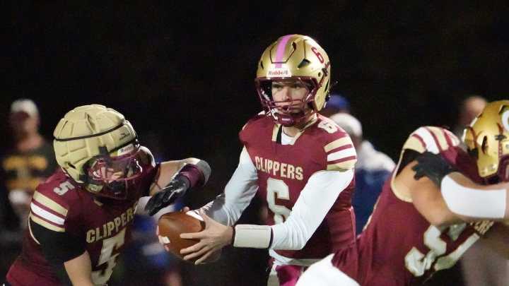Portsmouth/OR football gets 'huge win' over undefeated Seacoast rival