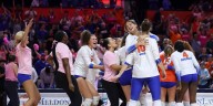 Florida Volleyball defeats No. 25 Missouri