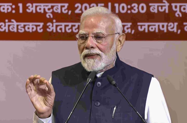 PM Modi lauds RSS, says it stands strong despite challenges