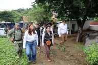 PC Manzanillo activa medidas preventivas por huracán ‘Priscilla’: cierre total de playas y reubicación en Francisco Villa