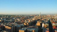 Consulta cómo te afecta la nueva bajada del IBI de Madrid: esto es lo que tendrás que pagar según el valor catastral de tu vivienda