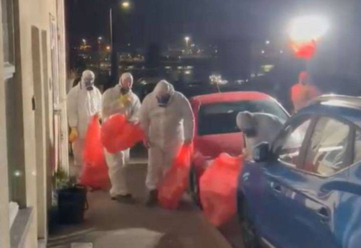 Asbestos clear-up operations continue at Lawn Primary School following fire at nearby Portlands building in Northfleet High Street