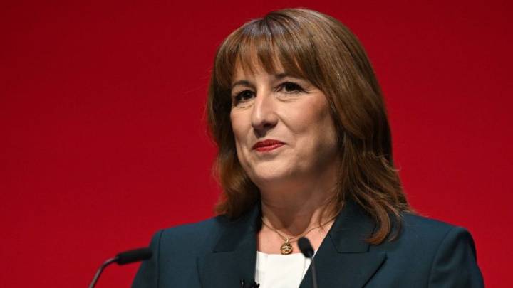 Rachel Reeves 'must shut down' pension lump