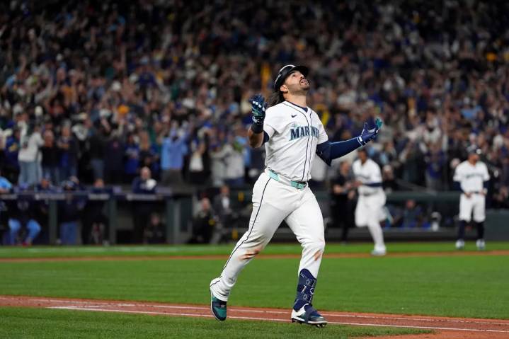 Marineros vencen a Azulejos y están a un triunfo de su primera Serie Mundial
