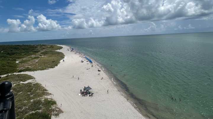 Cuatro playas de California se ubican entre las más contaminadas de Estados Unidos, según un estudio ambiental