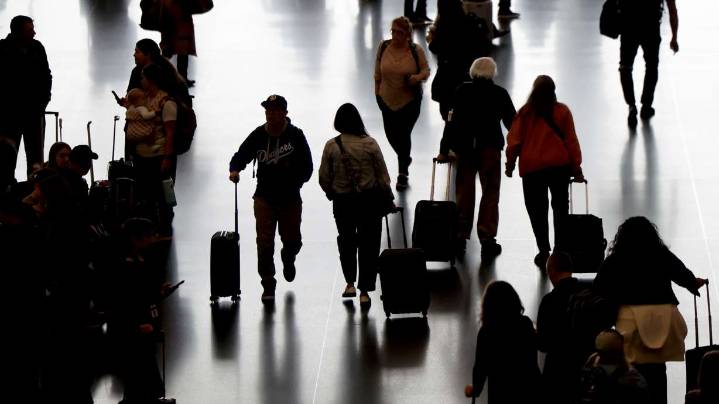 Forceful arrest of immigrant at Salt Lake City airport sparks consternation among city leaders