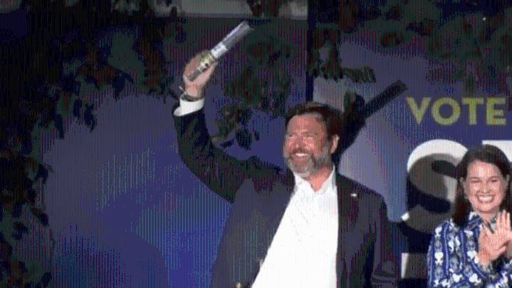 Spiro Cheriogotis sworn in as Mobile's new mayor, shares his vision for the city