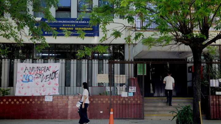 Conflicto por el posible cierre de un tradicional colegio privado de Belgrano