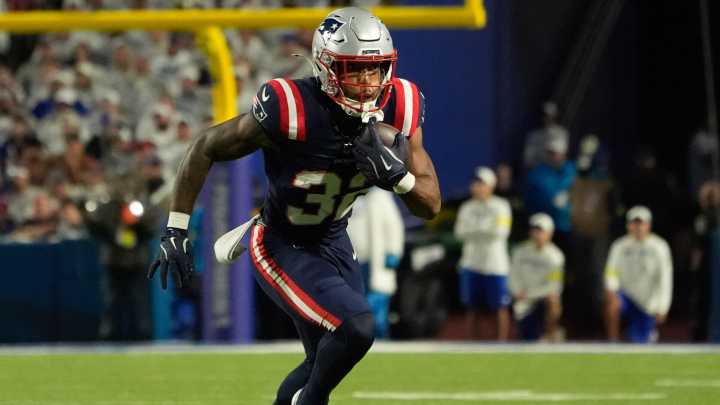 Patriots’ Coach Drops Truth Bomb On TreVeyon Henderson’s Performance