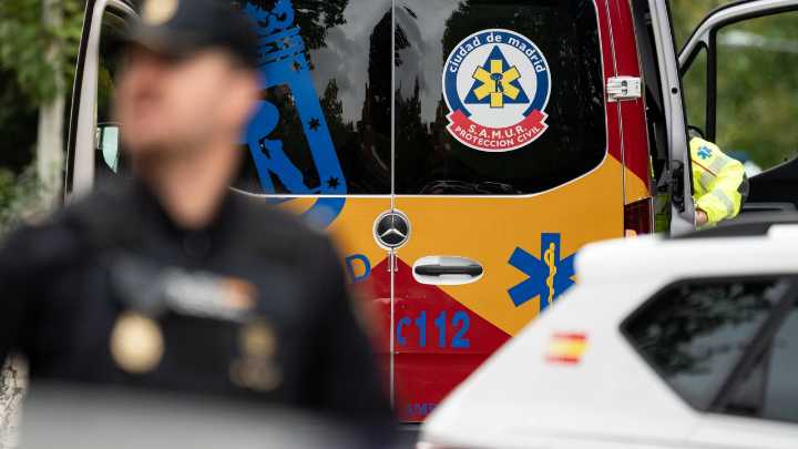 Una mujer de 51 años sufre heridas graves en el cuello tras ser apuñalada en Usera, Madrid