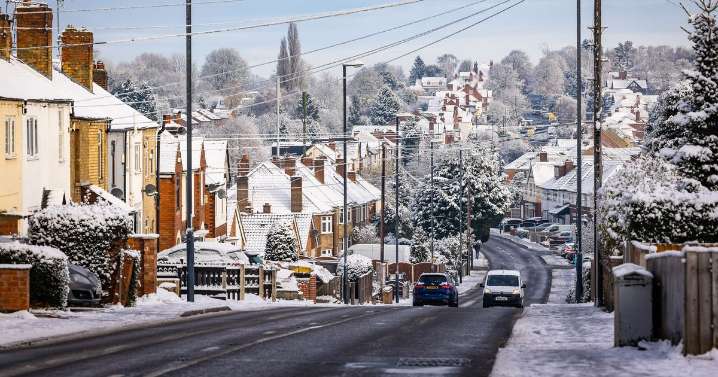 Parts of UK set for 18-hours of snow with six counties blanketed
