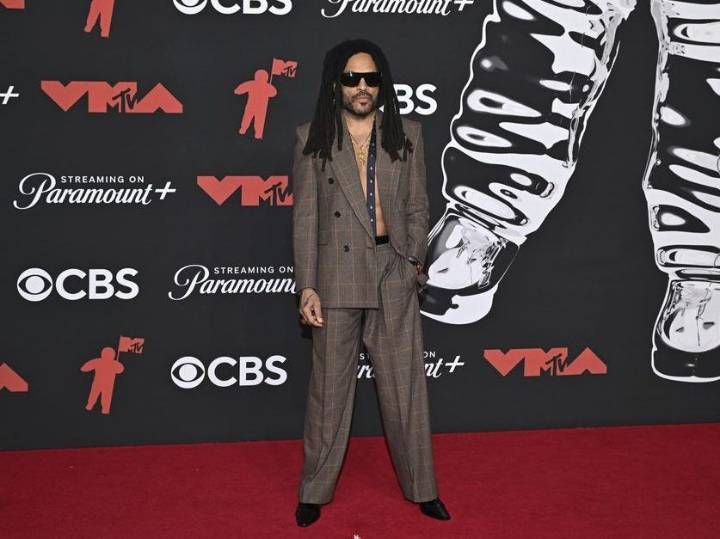 Lenny Kravitz to star in NBC’s ’Sunday Night Basketball’ opening