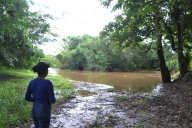 En Amana Abajo están en alerta por posible desborde del río
