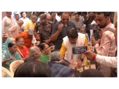 MP: Kailash Vijayvargiya celebrates Diwali with senior citizens