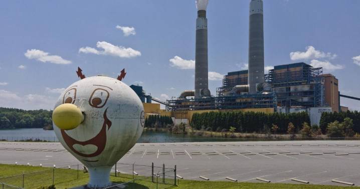 Duke Energy wants to burn coal, gas at NC steam station for 15 years