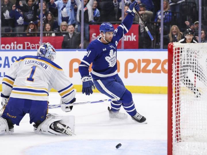 Leafs' Tavares nets 499th goal for OT winner against Sabres
