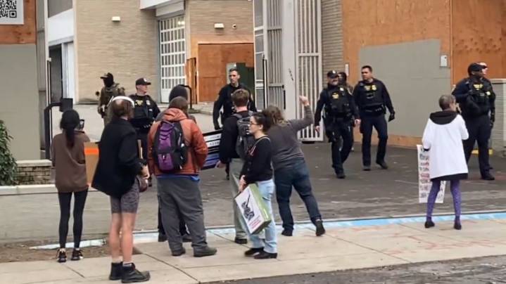 Portland protesters' practices are alienating their own allies