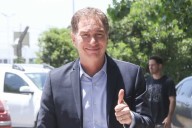 Reunión de emergencia en Casa Rosada: Milei reconfigura la campaña bonaerense con Santilli a la cabeza