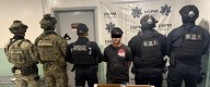 Arrestan tras persecución a sujeto peligroso con armas de fuego y drogas